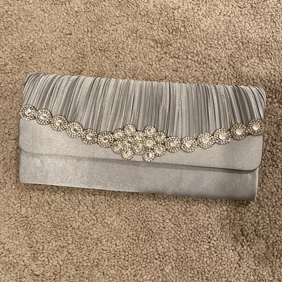 Evening satin clutch‎ - Picture 2 of 6